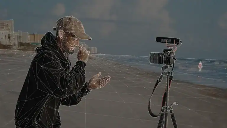 Thinkific - man-on-beach-with-camera-featured